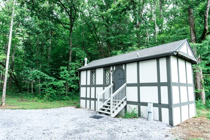 Tiny Home Cottage Near the Smokies #9 Frieda, Sevierville, TN - Sevierville, Tennessee - glamping.directory