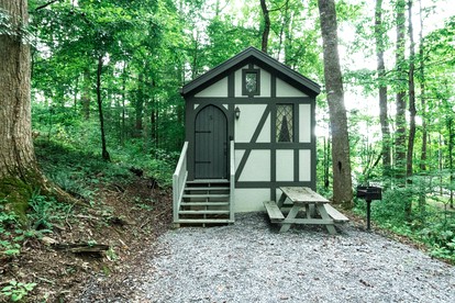 Tiny Home Cottage Near the Smokies #9 Frieda, Sevierville, TN - Sevierville, Tennessee - glamping.directory