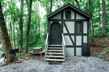 Tiny Home Cottage Near the Smokies #9 Frieda, Sevierville, TN - Sevierville, Tennessee - glamping.directory