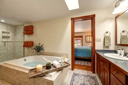 Spacious Retreat with Stone Fireplace & Pond Views in Banner, Wyoming - Banner, Wyoming - glamping.directory