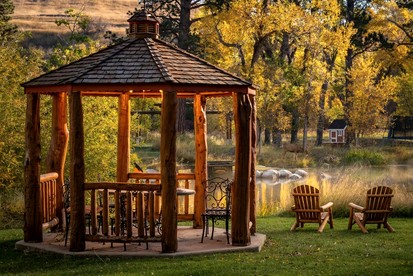 Spacious Retreat with Stone Fireplace & Pond Views in Banner, Wyoming - Banner, Wyoming - glamping.directory