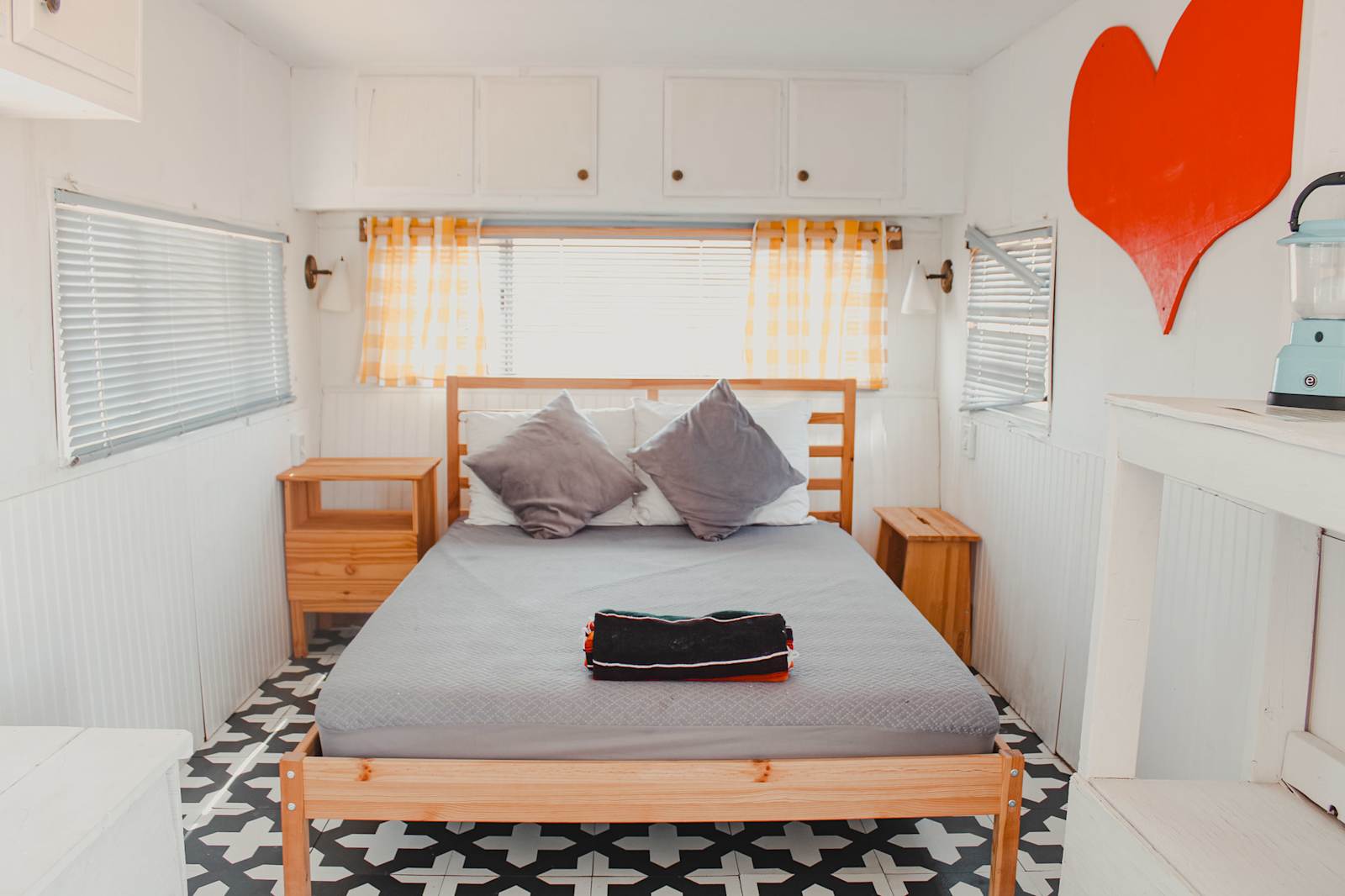The Sunrise Sanctuary - Joshua Tree, California - glamping.directory