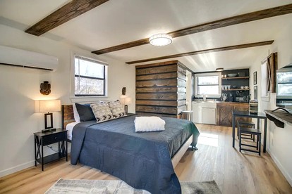 Serene Woodland Studio Retreat with Outdoor Amenities, Near Fishing, Hiking & Gentry, AR - Gentry, Arkansas - glamping.directory