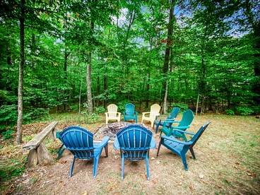 Cozy Log Cabin with Hot Tub & Firepit near Pebble Beach, Sister Bay, Wisconsin - Sister Bay, Wisconsin - glamping.directory
