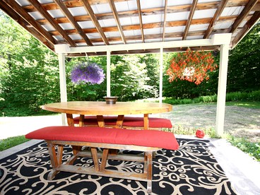 Charming Secluded Cottage with Fairy Tale Woodlands in Vermont's Green Mountains - Stowe, Vermont - glamping.directory