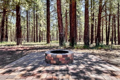 Authentic One Hundred Year Old Log Cabin in the Kaibab Forest, near the Grand Canyon, Arizona - Parks, Arizona - glamping.directory
