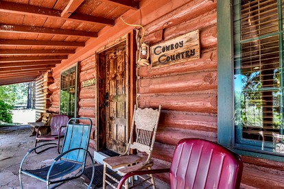 Authentic One Hundred Year Old Log Cabin in the Kaibab Forest, near the Grand Canyon, Arizona - Parks, Arizona - glamping.directory