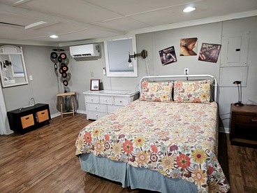 That '60s and '70s Studio Rental for a Weekend Getaway in North Carolina - Beaufort, North Carolina - glamping.directory