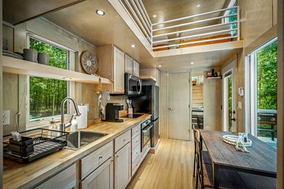 Glorious Lofted Container with Luxurious Indoor and Outdoor Spaces in Alabama - Mentone, Alabama - glamping.directory