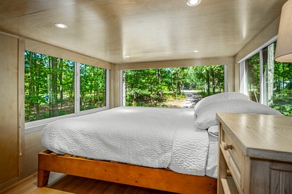Glorious Lofted Container with Luxurious Indoor and Outdoor Spaces in Alabama - Mentone, Alabama - glamping.directory