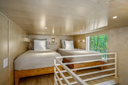 Glorious Lofted Container with Luxurious Indoor and Outdoor Spaces in Alabama - Mentone, Alabama - glamping.directory