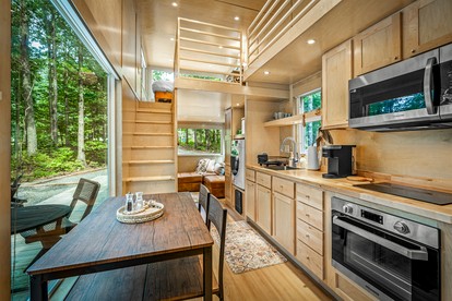 Glorious Lofted Container with Luxurious Indoor and Outdoor Spaces in Alabama - Mentone, Alabama - glamping.directory