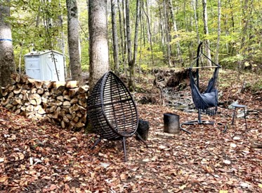 Peaceful Off-Grid Airstream for a Relaxing Getaway Surrounded by Nature in Zionville, North Carolina - Zionville, North Carolina - glamping.directory