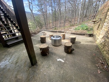 Fabulous Lake Arrowhead Vacation Rental with Provided Kayaks - Waleska, Georgia - glamping.directory
