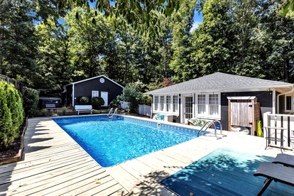 Amazing Cottage with Swimming Pool in Chapel Hill, North Carolina - Chapel Hill, North Carolina - glamping.directory