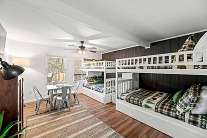Chic Cabin with Game Space, Jacuzzi and Private Deck in Tennessee - Speedwell, Tennessee - glamping.directory