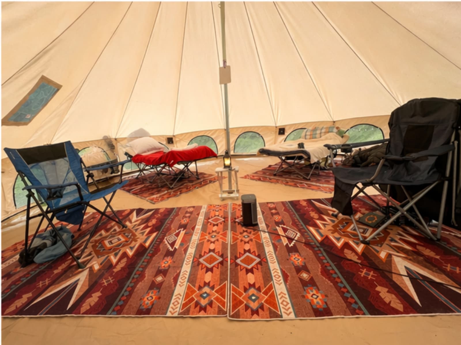 Puma Landing with Mt Shasta Views - Montague, California - glamping.directory