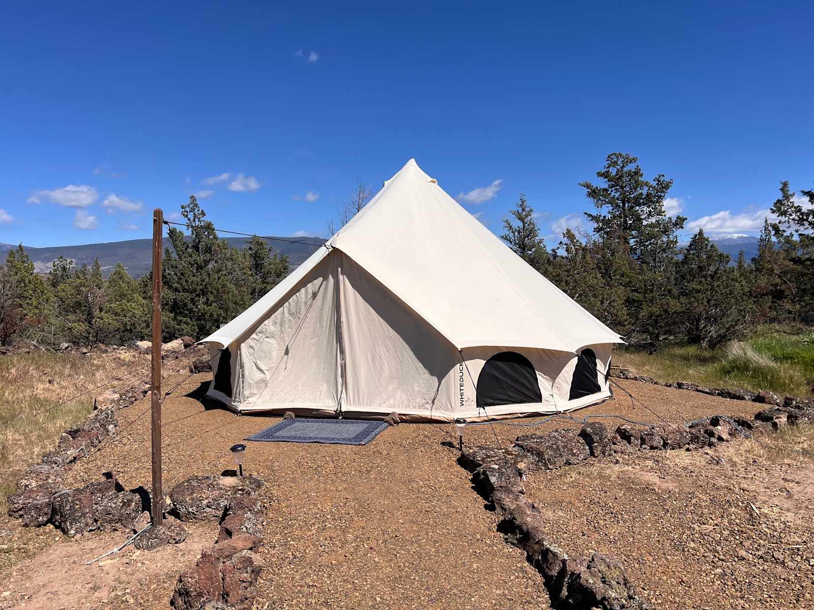 Puma Landing with Mt Shasta Views - Montague, California - glamping.directory