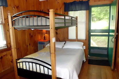 Charming Cottage Rental with Lake Vanare Views near Albany, New York - Lake Luzerne, New York - glamping.directory