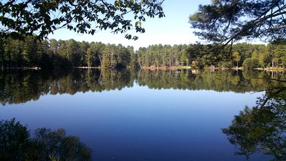 Charming Cottage Rental with Lake Vanare Views near Albany, New York - Lake Luzerne, New York - glamping.directory