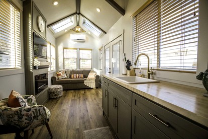 Escape in Style: Fully Equipped Modern Tiny House in Apple Valley, Utah - Apple Valley, Utah - glamping.directory
