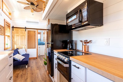 Escape in Style: Fully Equipped Modern Tiny House in Apple Valley, Utah - Apple Valley, Utah - glamping.directory