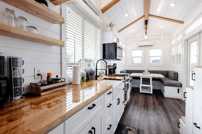 Escape in Style: Fully Equipped Modern Tiny House in Apple Valley, Utah - Apple Valley, Utah - glamping.directory