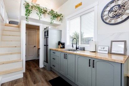 Escape in Style: Fully Equipped Modern Tiny House in Apple Valley, Utah - Apple Valley, Utah - glamping.directory
