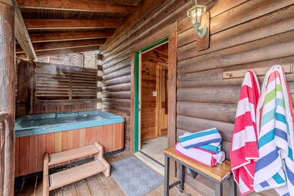 Cozy Rustic Cabin for a Smoky Mountain Getaway in Pigeon Forge, Tennessee - glamping.directory