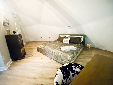 Unique Spacious Dome Nestled in the Forest for a Peaceful Glamping Retreat near Chapel Hill, North Carolina - Chapel Hill, North Carolina - glamping.directory