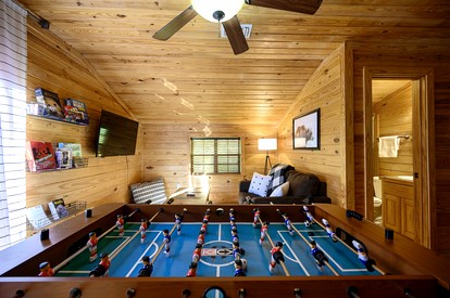 Wonderful Cabin Nestled in the Trees in Broken Bow, Oklahoma - Broken Bow, Oklahoma - glamping.directory