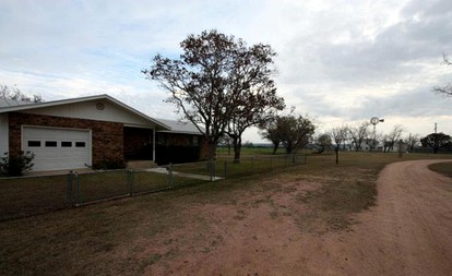Secluded Cottage Getaway with a Barbecue Grill near Fredericksburg, Texas - glamping.directory