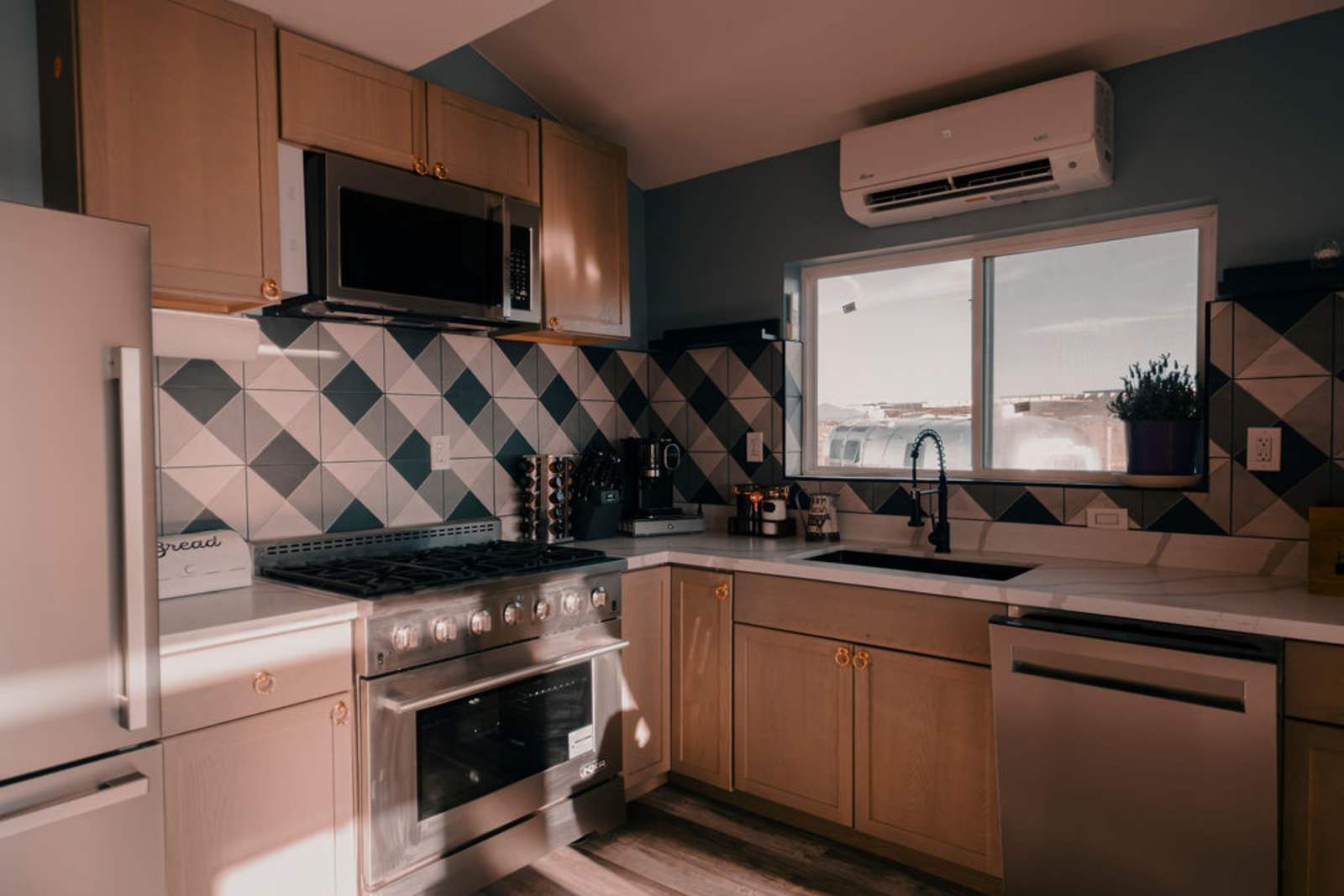 A-Frame By Grand Canyon With Sauna - Williams, Arizona - glamping.directory
