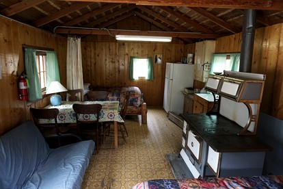 Homey, Pet Friendly Cabin near Lory State Park in Poudre Canyon, Colorado - Bellvue, Colorado - glamping.directory