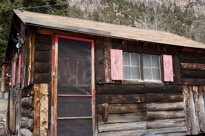 Homey, Pet Friendly Cabin near Lory State Park in Poudre Canyon, Colorado - glamping.directory