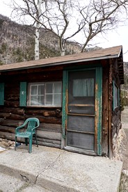 Homey, Pet Friendly Cabin near Lory State Park in Poudre Canyon, Colorado - Bellvue, Colorado - glamping.directory