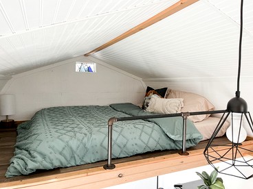 Tiny House Cottage at Sacred Pines in Boles, AR - Boles, Arkansas - glamping.directory