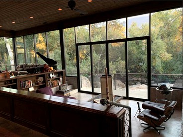 Luxury Villa with a Riverfront Spa and Observatory in Three Rivers, California - Three Rivers, California - glamping.directory
