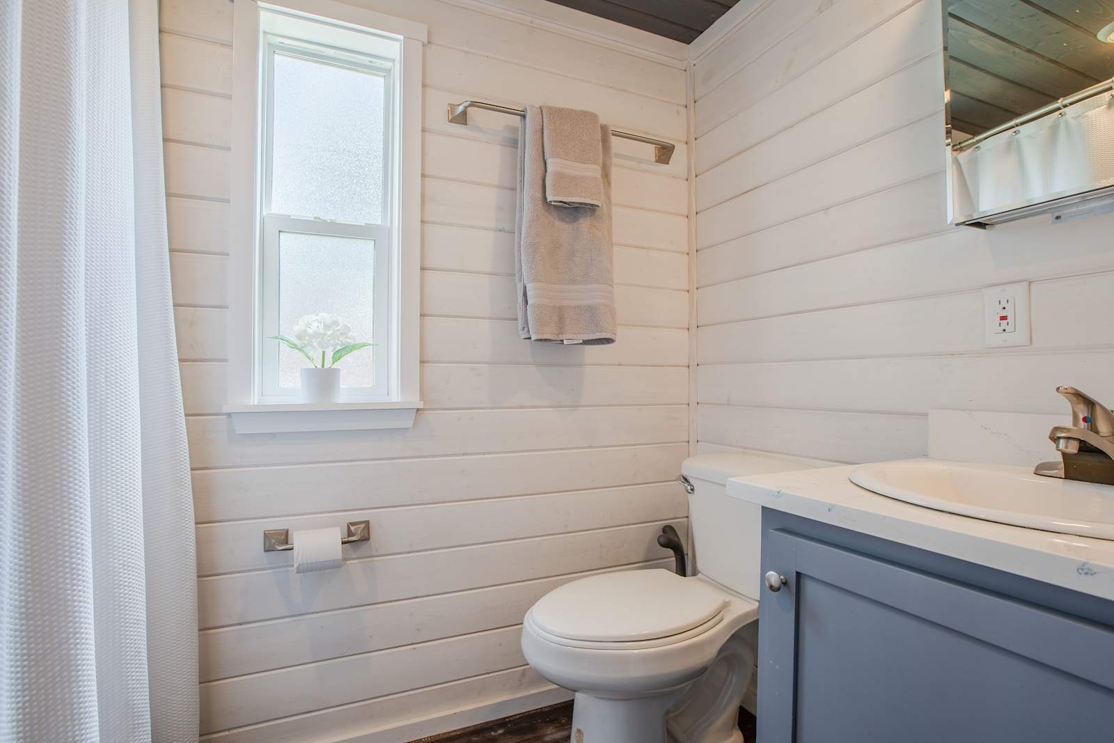 Decatur / Wheeler Lake KOA Holiday - Hillsboro, Alabama - glamping.directory