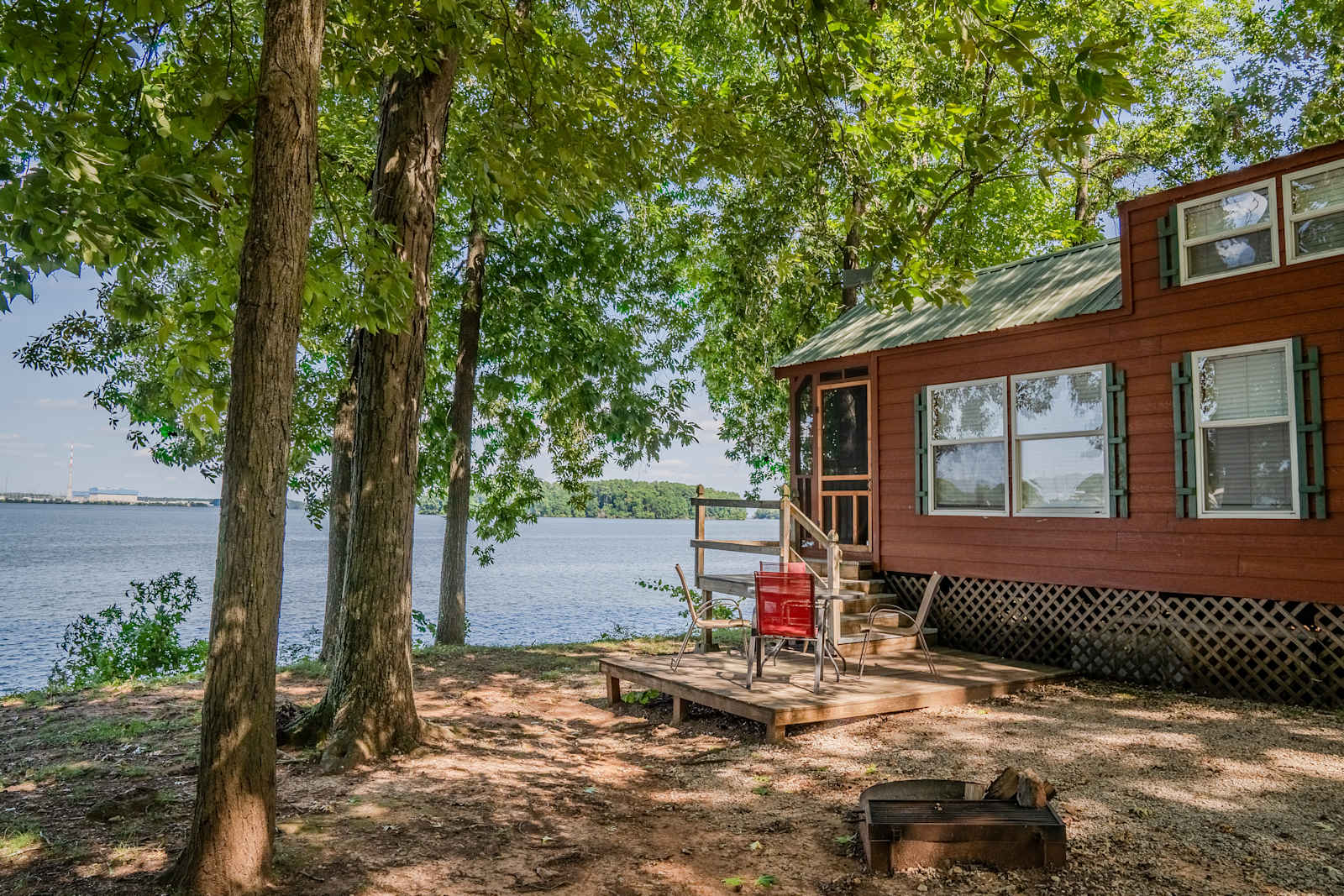 Decatur / Wheeler Lake KOA Holiday - Hillsboro, Alabama - glamping.directory