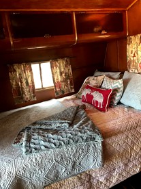 Vintage Georgia Airstream Nestled in the Pines - Hartwell, Georgia - glamping.directory