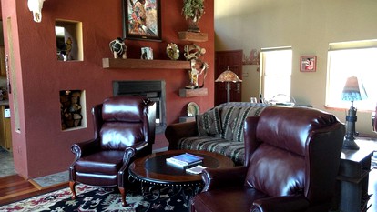Cozy Albuquerque Casa Rental with Mountain Views for a Relaxing Getaway - Albuquerque, New Mexico - glamping.directory