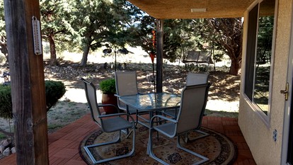 Cozy Albuquerque Casa Rental with Mountain Views for a Relaxing Getaway - Albuquerque, New Mexico - glamping.directory