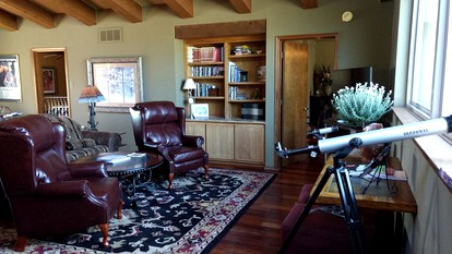 Cozy Albuquerque Casa Rental with Mountain Views for a Relaxing Getaway - Albuquerque, New Mexico - glamping.directory