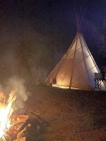 Spacious Tipi with Outdoor BBQ and Fire Pit in Texas - Marble Falls, Texas - glamping.directory