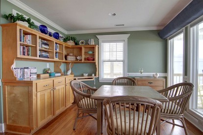 Peaceful Ocean Getaway with Outdoor Pool in Holden Beach, North Carolina - Holden Beach, North Carolina - glamping.directory