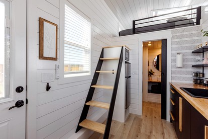 Zion's Gateway: Fully Equipped Tiny Home for Your Utah Exploration! - Apple Valley, Utah - glamping.directory