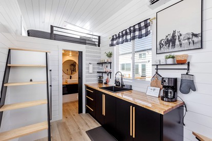 Zion's Gateway: Fully Equipped Tiny Home for Your Utah Exploration! - glamping.directory