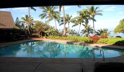 Beachfront Villa Retreat with Stunning Ocean Views on Moloka'i, Hawaii - Mauna Loa, Hawaii - glamping.directory