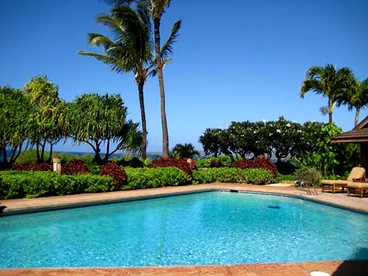 Beachfront Villa Retreat with Stunning Ocean Views on Moloka'i, Hawaii - Mauna Loa, Hawaii - glamping.directory